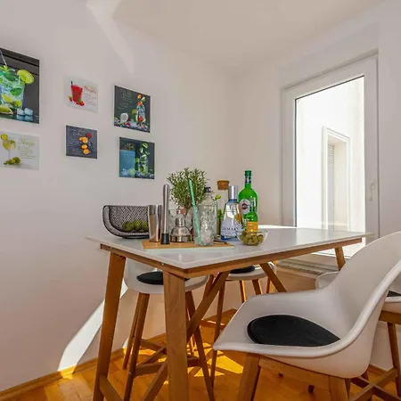 In 42458 크리크베니카