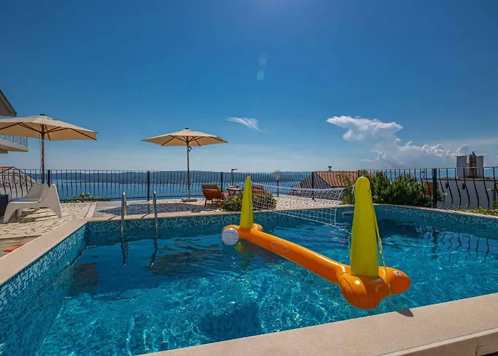 Apartment In 42458 *